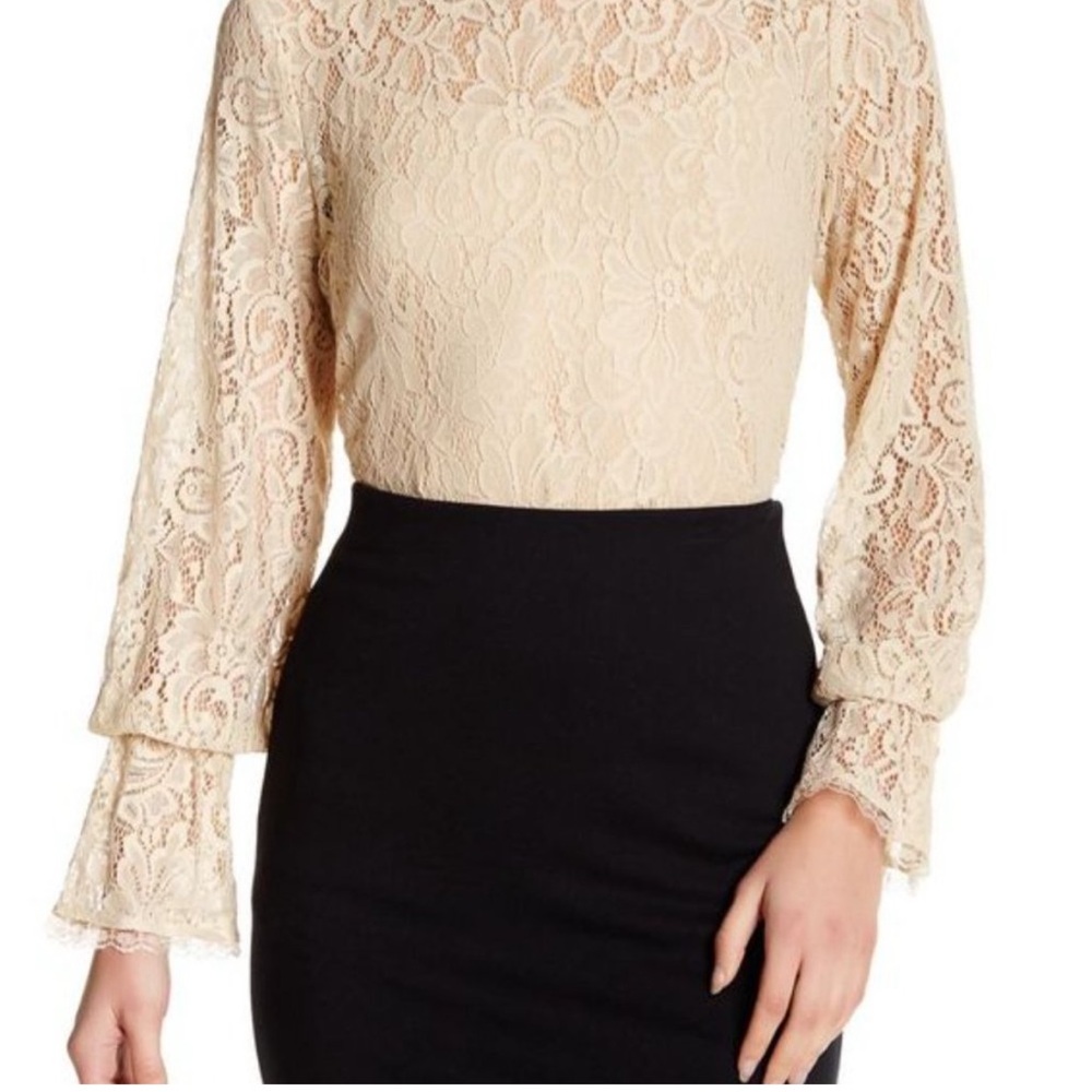 Pleione Beige Lace Long Bell Sleeve Top size S - Picture 2 of 8